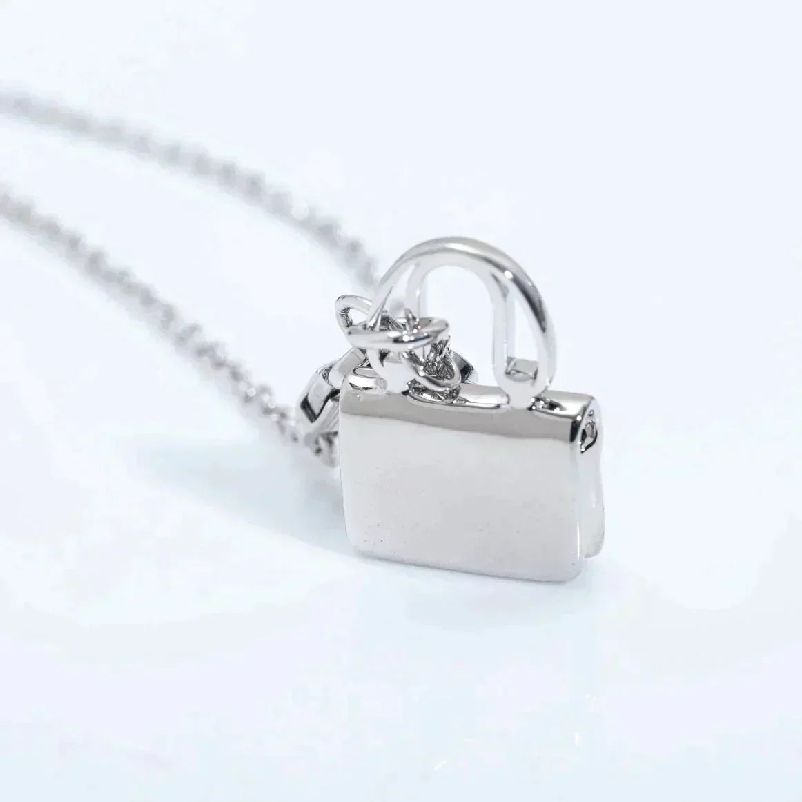[Dawnora Jewelry]AMULETTE PEDANT SILVER NECKLACE