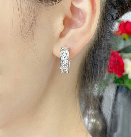 [Dawnora Jewelry]LOVE 5.5MM DIAMOND PAVED EARRINGS